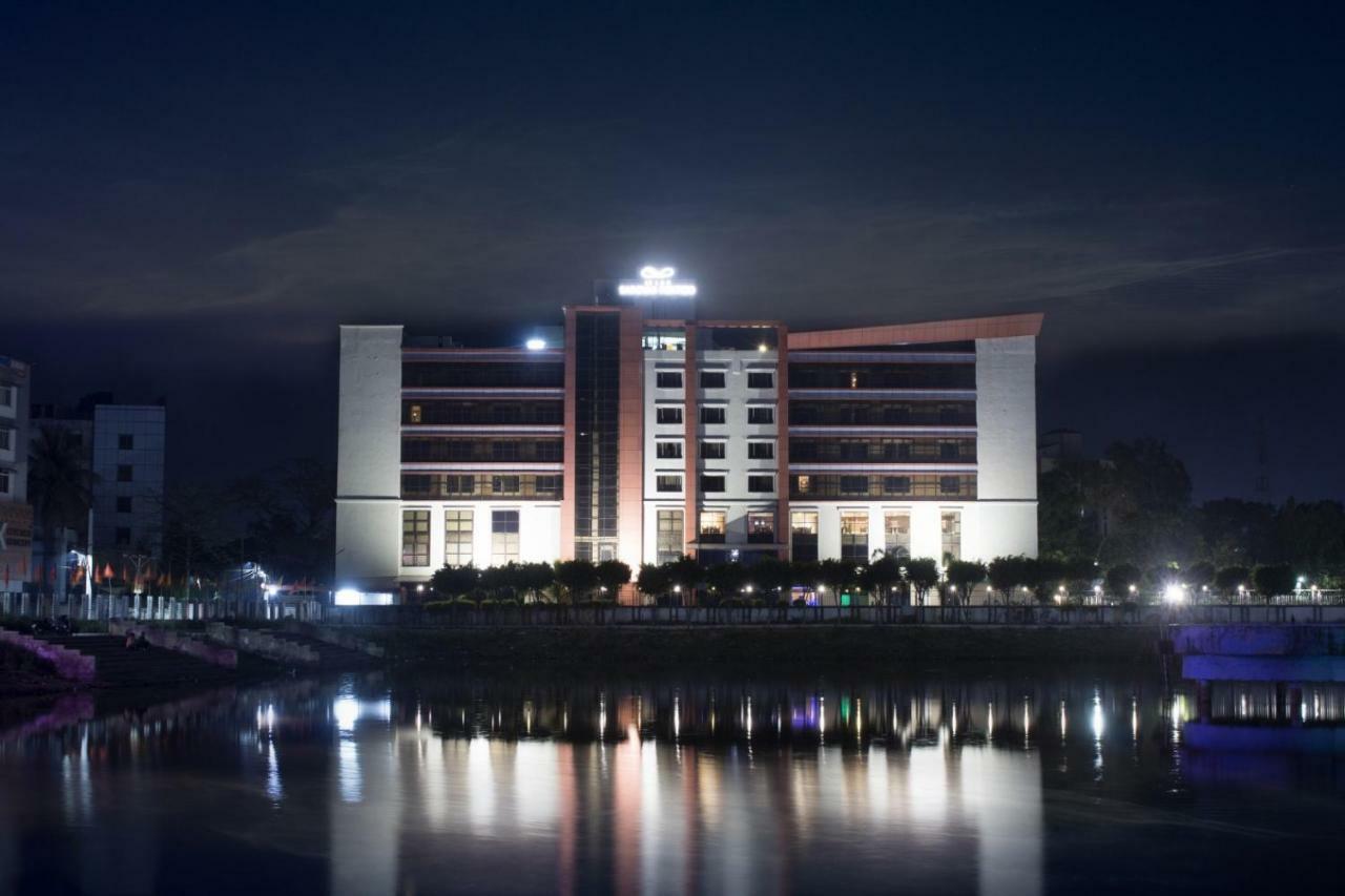 Le Lac Sarovar Portico- Ранчі Екстер'єр фото
